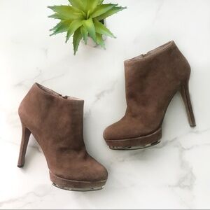 Vince Camuto Brown & Gold Dira Heeled Ankle Booties Size 8.5